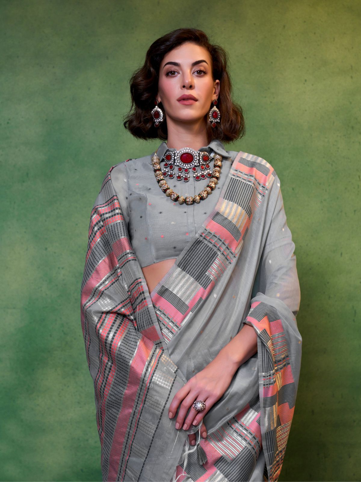 Odette Grey Silk Blend Woven Saree With Unstitched Blouse For Women