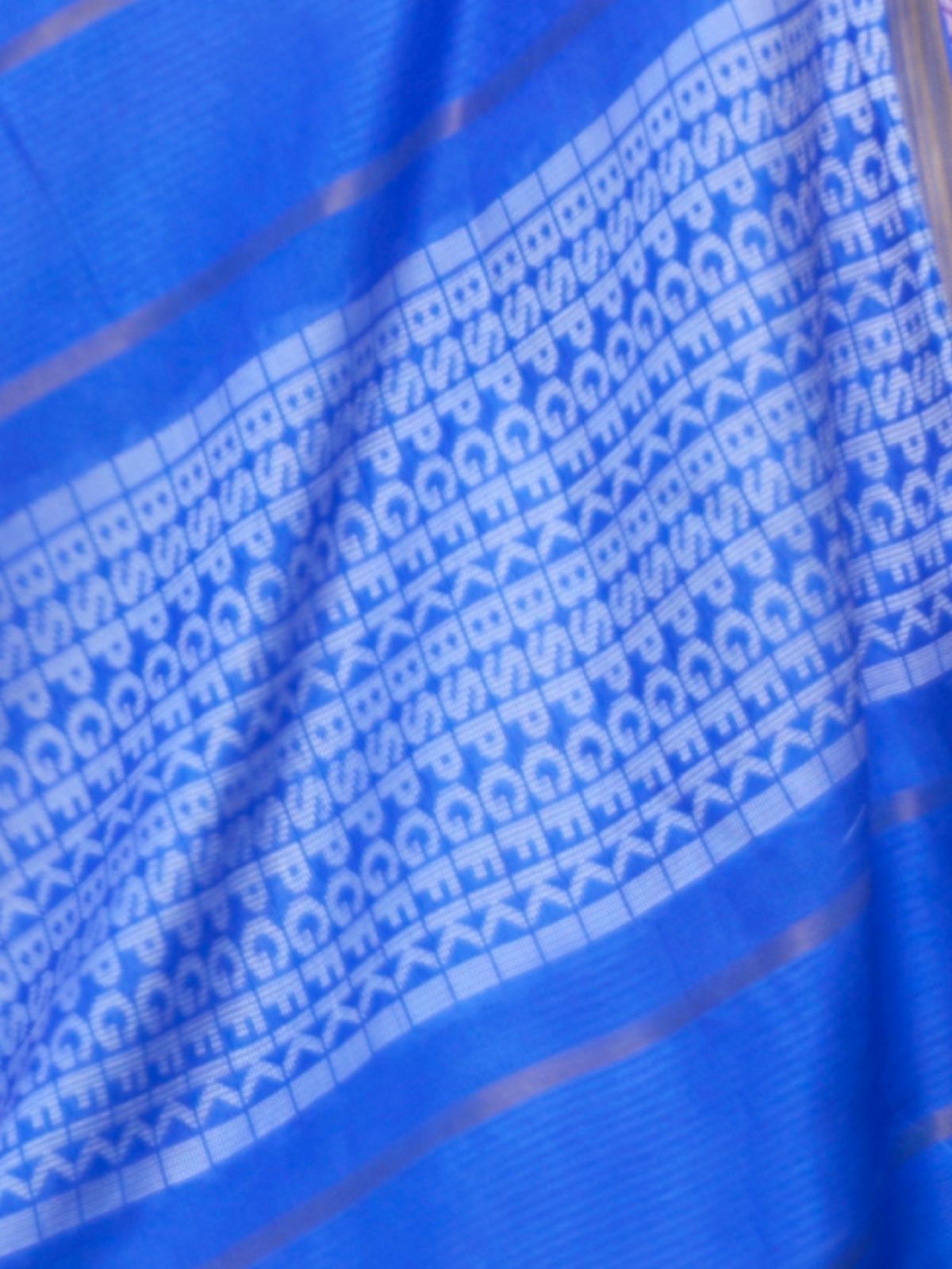 Odette Blue Poly Viscose Printed Saree With Unstitched Blouse For Women