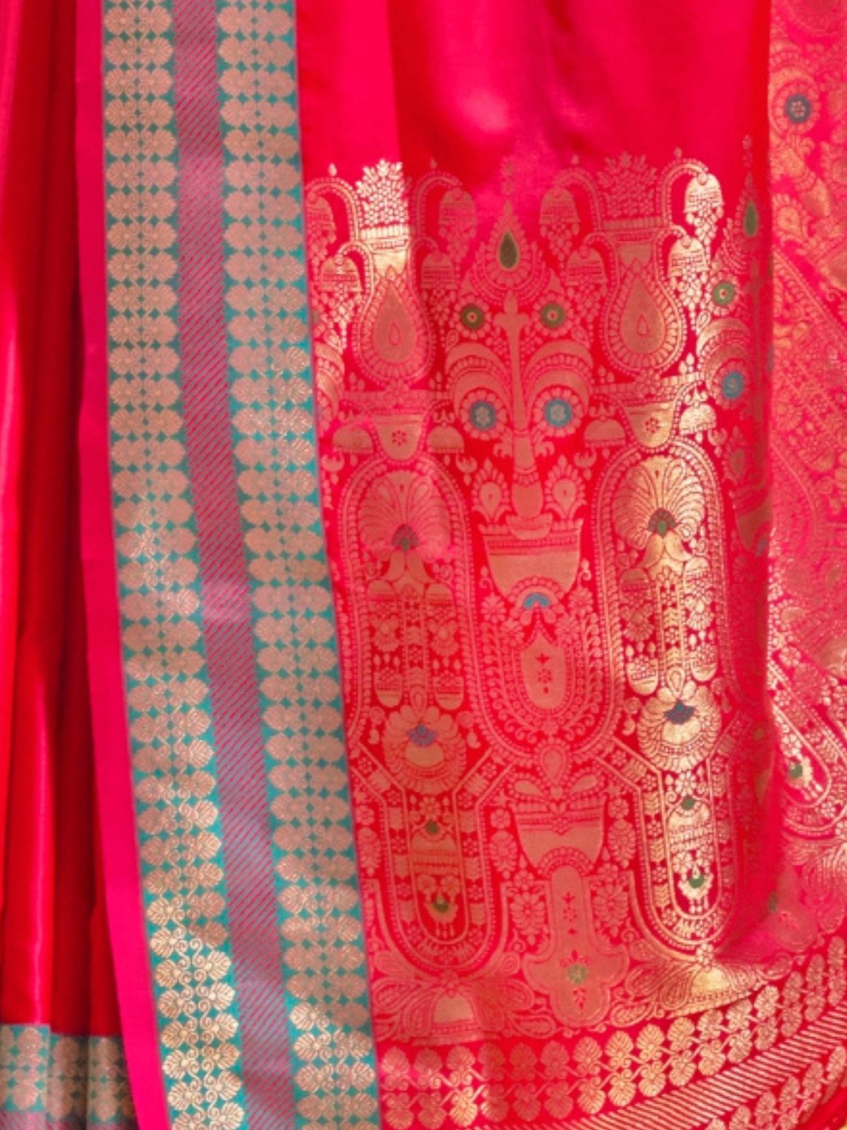 Odette Pink Satin Woven Saree With Unstitched Blouse For Women