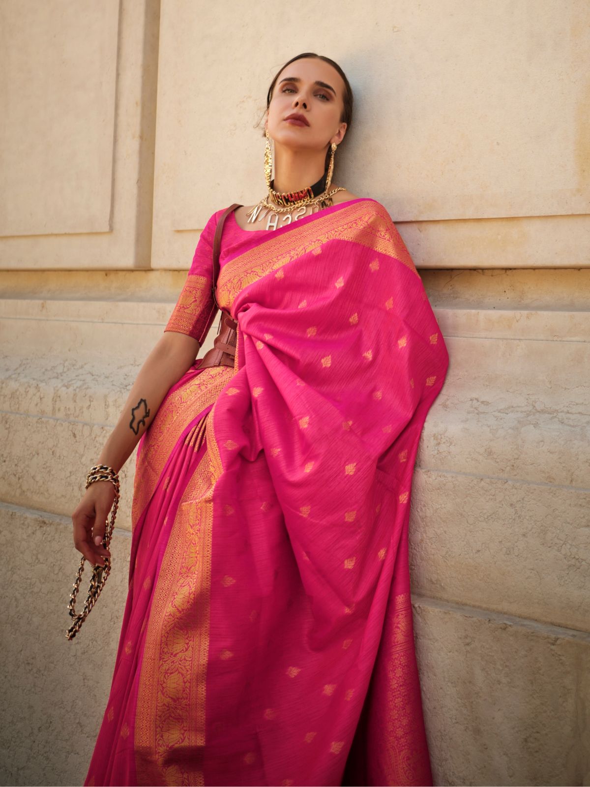 Odette Pink Silk Blend Woven Saree With Unstitched Blouse For Women