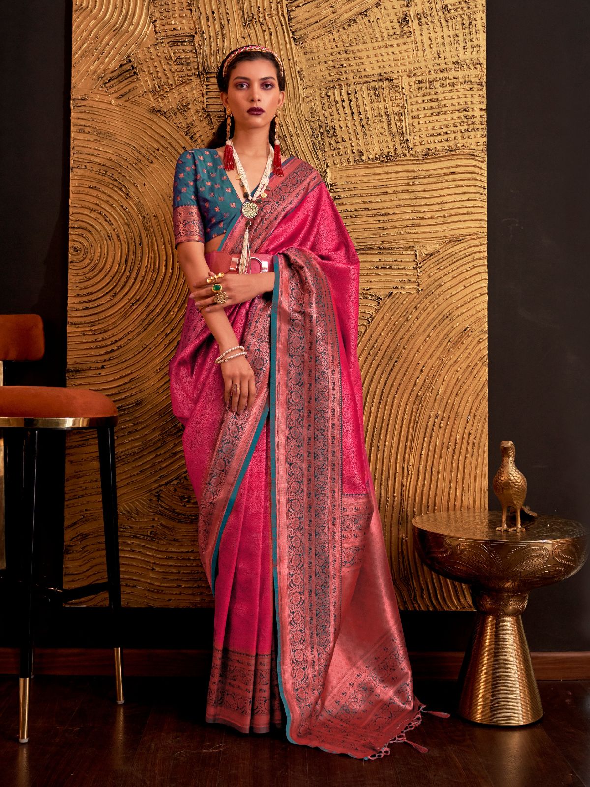 Odette Pink Silk Blend Woven Saree With Unstitched Blouse For Women