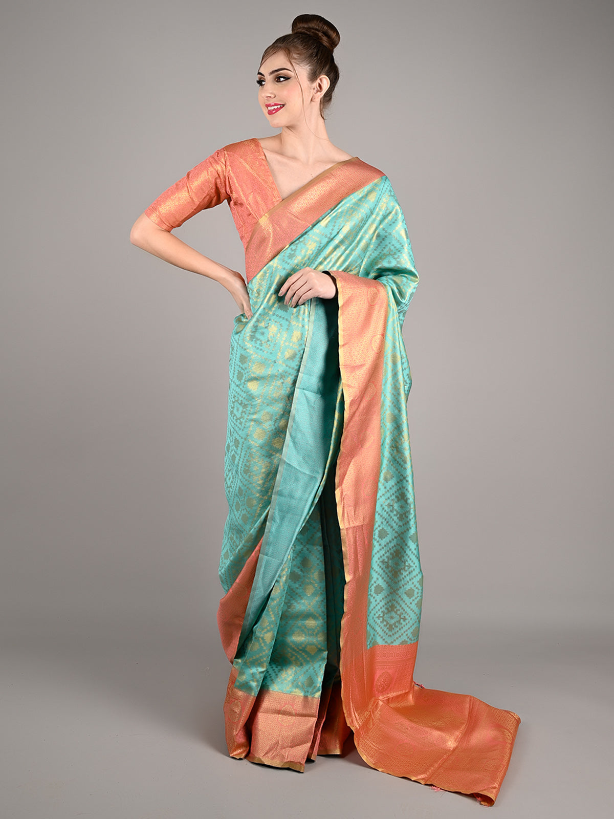 Sea Green Silk Handloom Weaving Saree With Unstitched Blouse