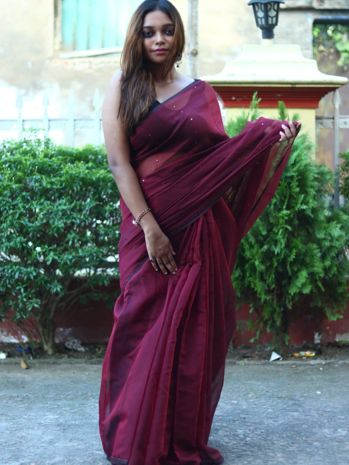 Odette Maroon Cotton  Saree  With Unstitched Blouse for Women