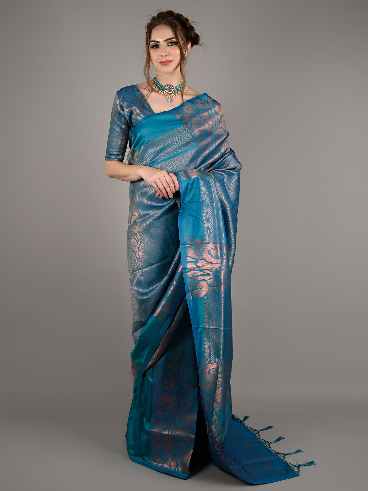 Teal Silk Blend Woven Saree With Unstitched Blouse