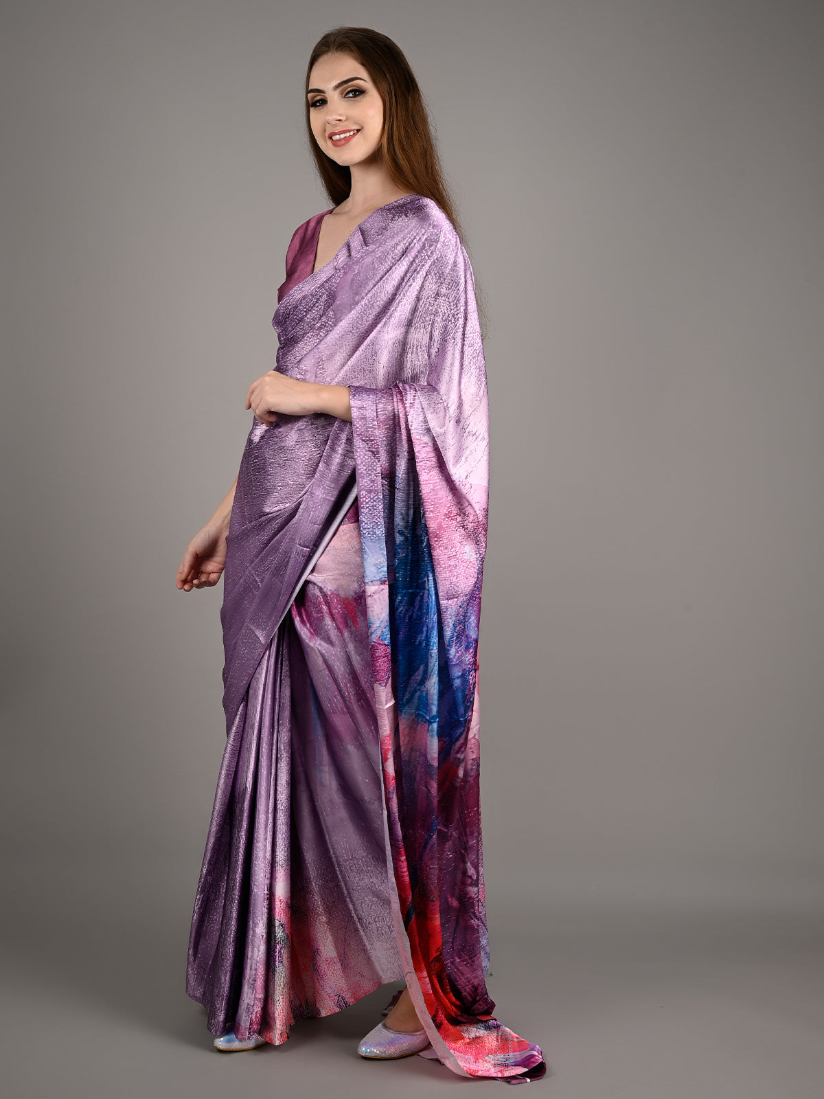 Lavender Soft Crepe Digital Print Saree With Unstitched Blouse