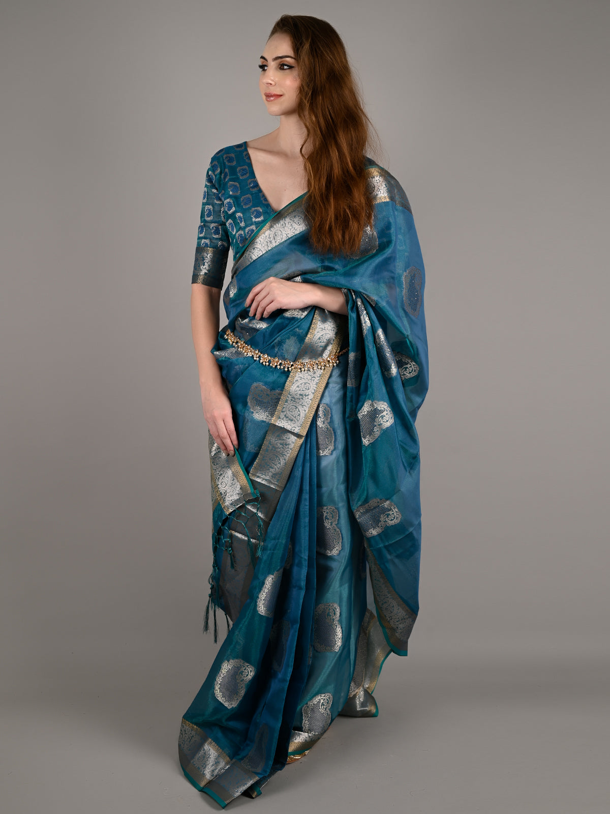 Odette Women Teal Organza Woven Saree With Unstitched Blouse