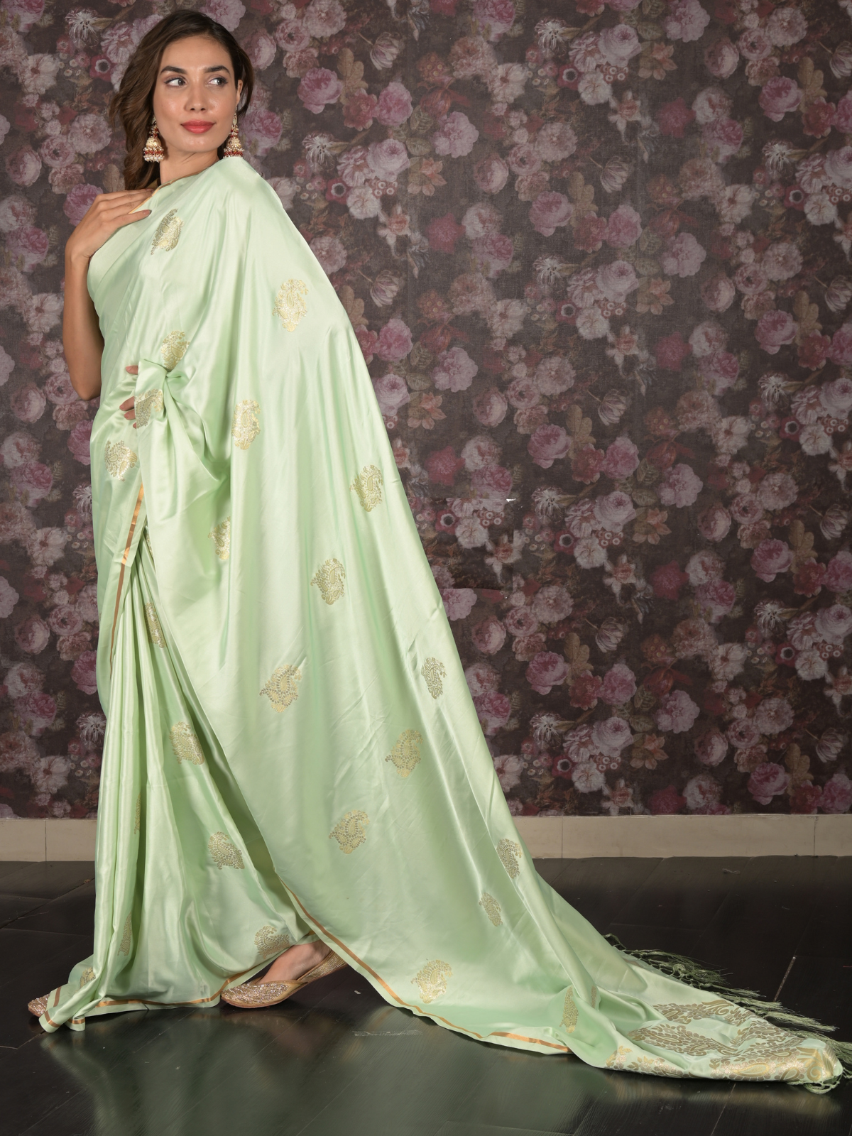 Odette Light Green Woven Silk Blend Saree With Unstitched Blouse For Women