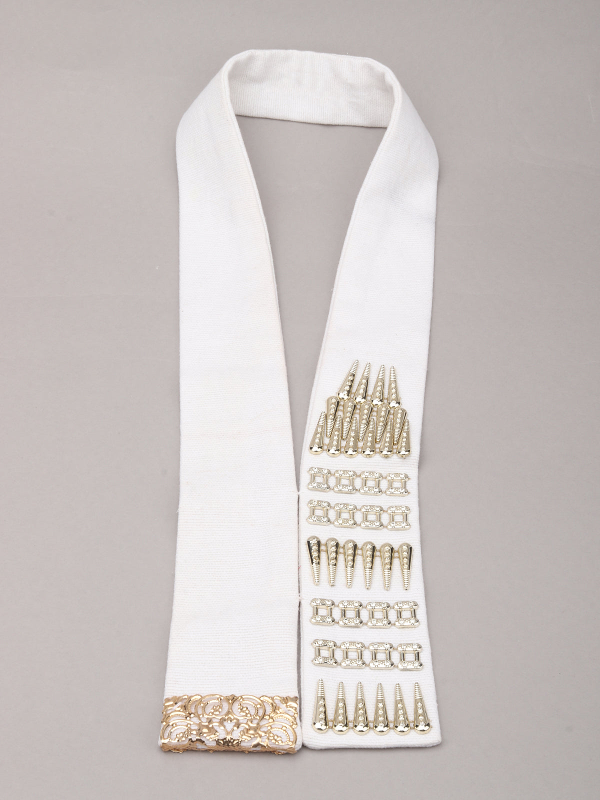 Odette Elegant White Embellished Collar for Women