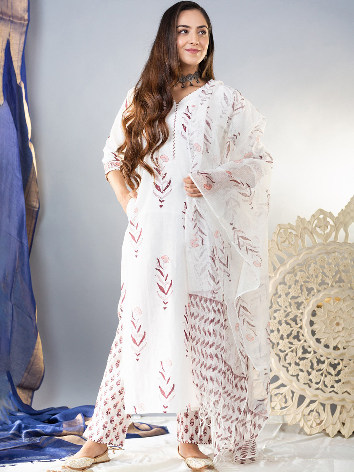 Odette White Cotton Blend Printed Straight Kurta Set For Women