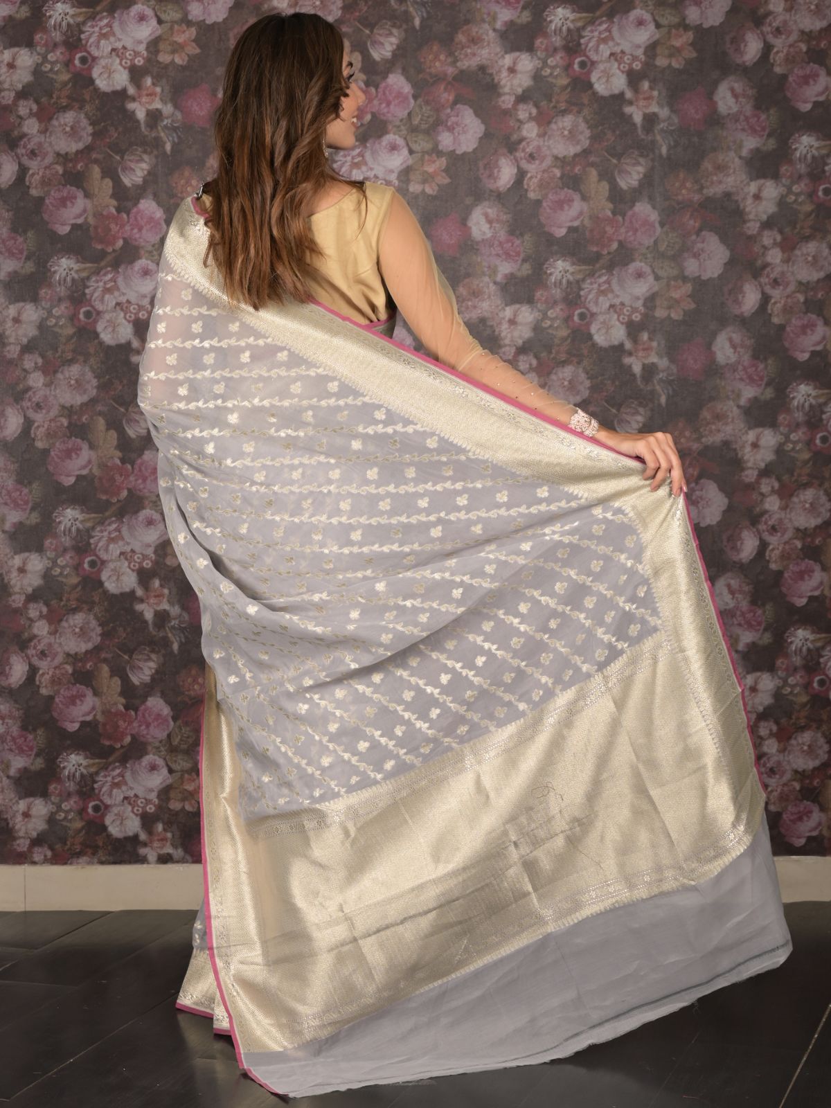 Odette Grey Woven Silk Blend Saree With Unstitched Blouse For Women