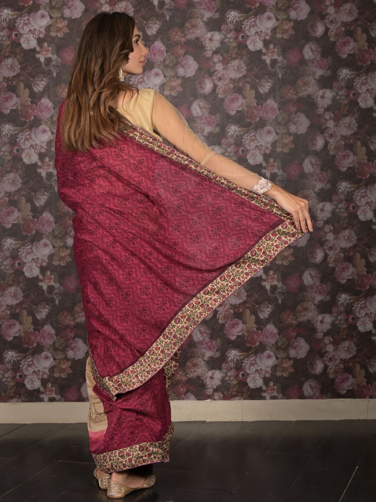 Odette Purple Printed Chiffon Saree Without Blouse for Women