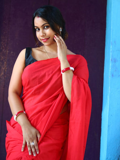 Odette Red Cotton  Saree  With Unstitched Blouse for Women