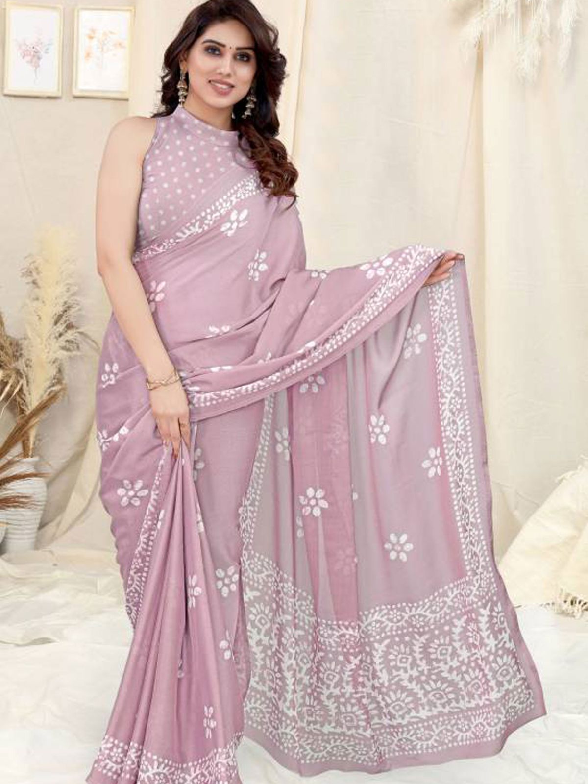 Odette Partywear levender Printed Chinon Chiffon Saree with Unstitched Blouse for Women