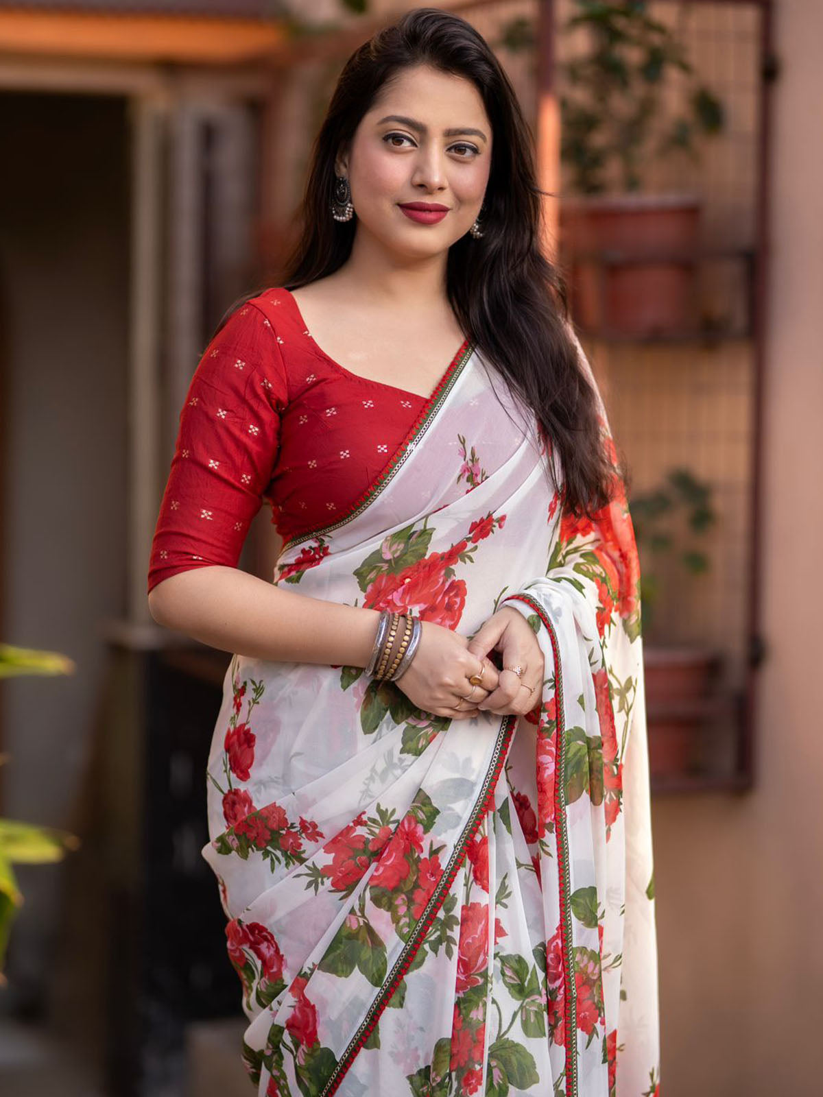 Odette White And Red Printed Soft Georgette Saree With Unstitched Blouse For Women