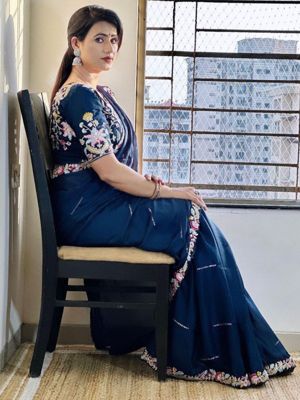 Odette Navy Blue Embroidered Silk Blend Saree With Stitched Blouse For Women