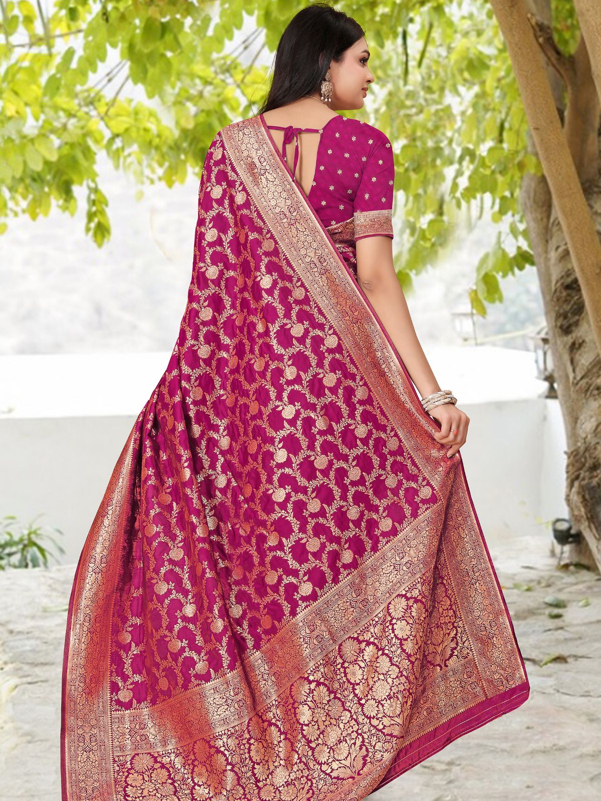 Odette Purple Woven Banarasi Silk Saree With Unstitched Blouse For Women