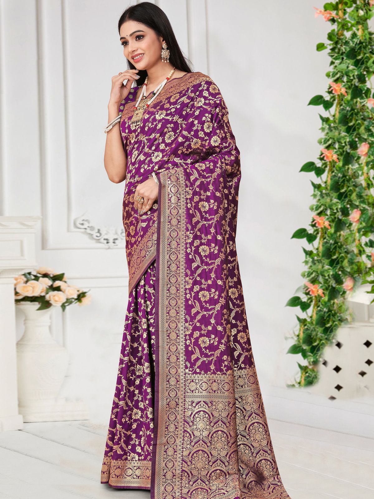 Odette Purple Woven Banarasi Silk Saree With Unstitched Blouse For Women