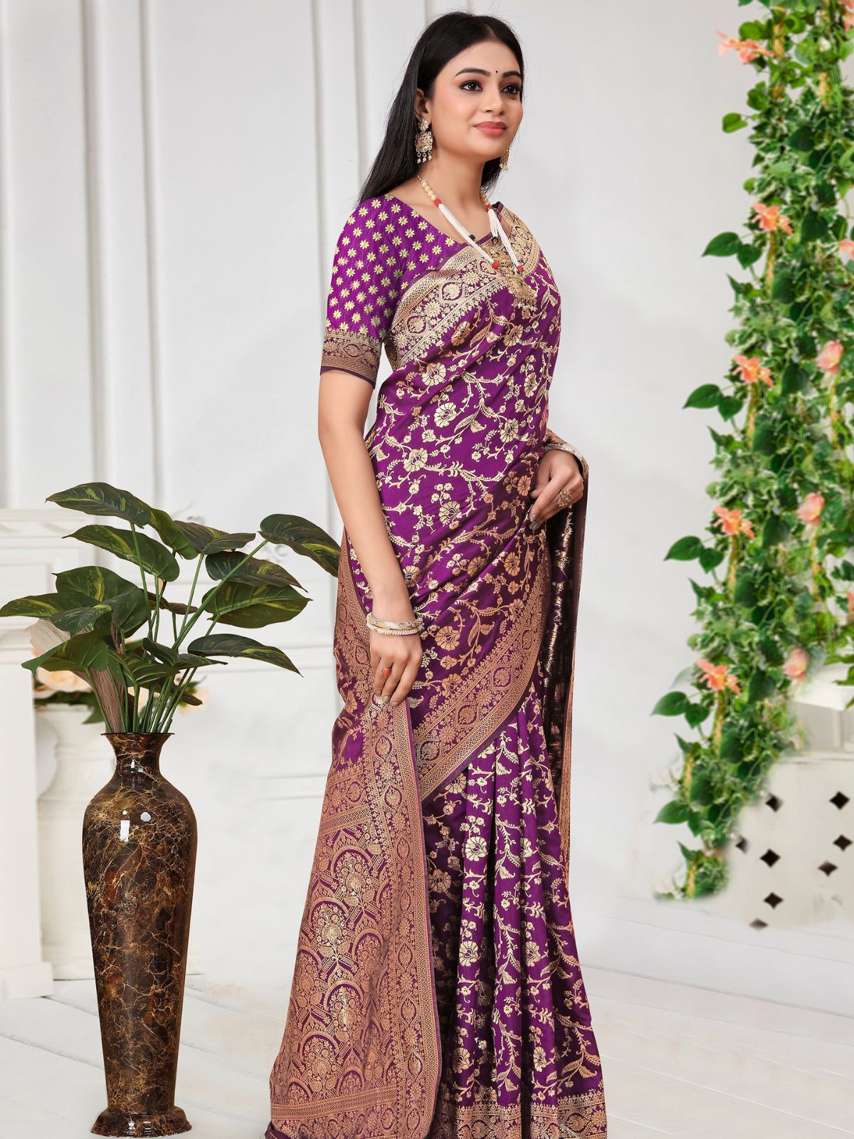 Odette Purple Woven Banarasi Silk Saree With Unstitched Blouse For Women