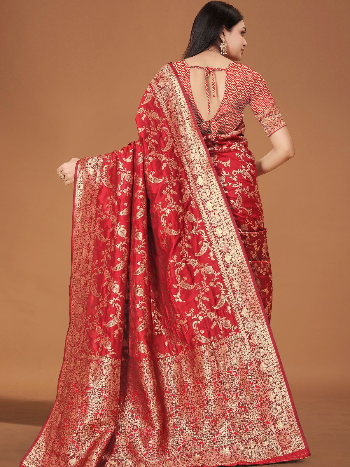 Odette Red Woven Banarasi Silk Saree With Unstitched Blouse For Women