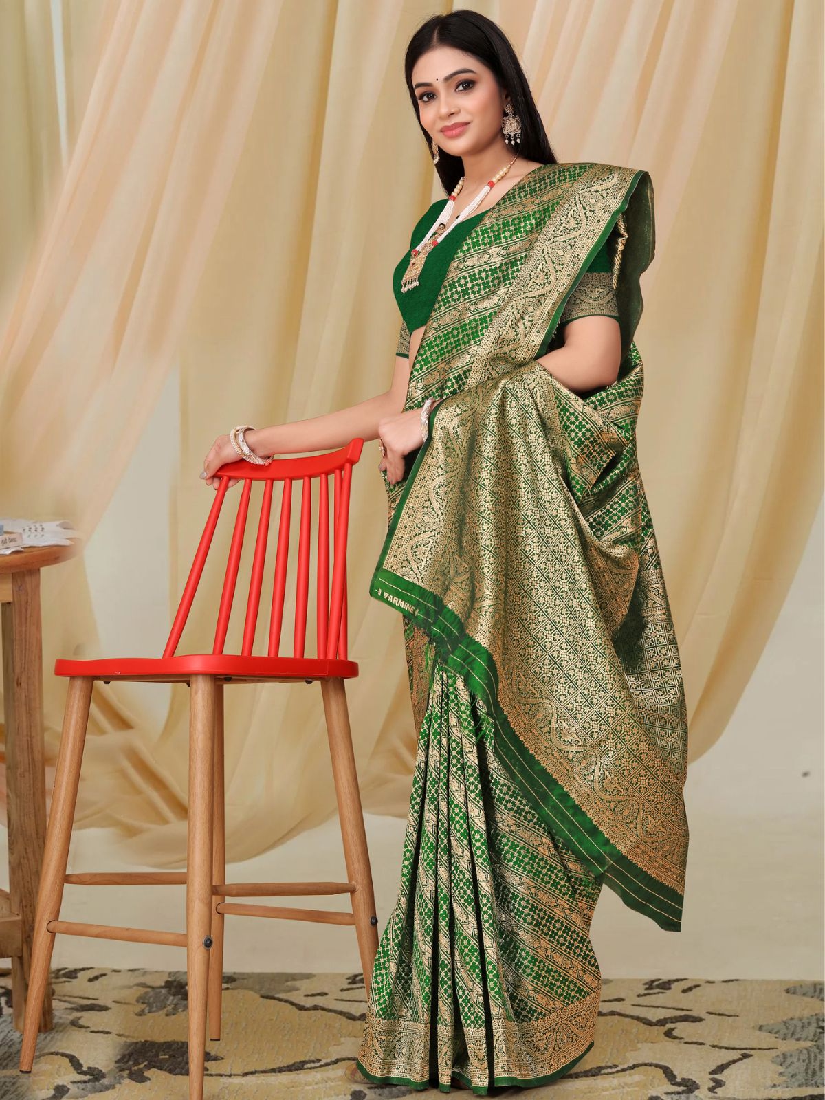 Odette Green Woven Banarasi Silk Saree With Unstitched Blouse For Women