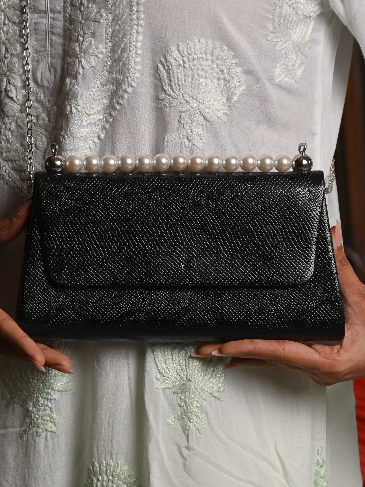 Buy Black Clutches & Wristlets for Women by CODE BY LIFESTYLE Online |  Ajio.com