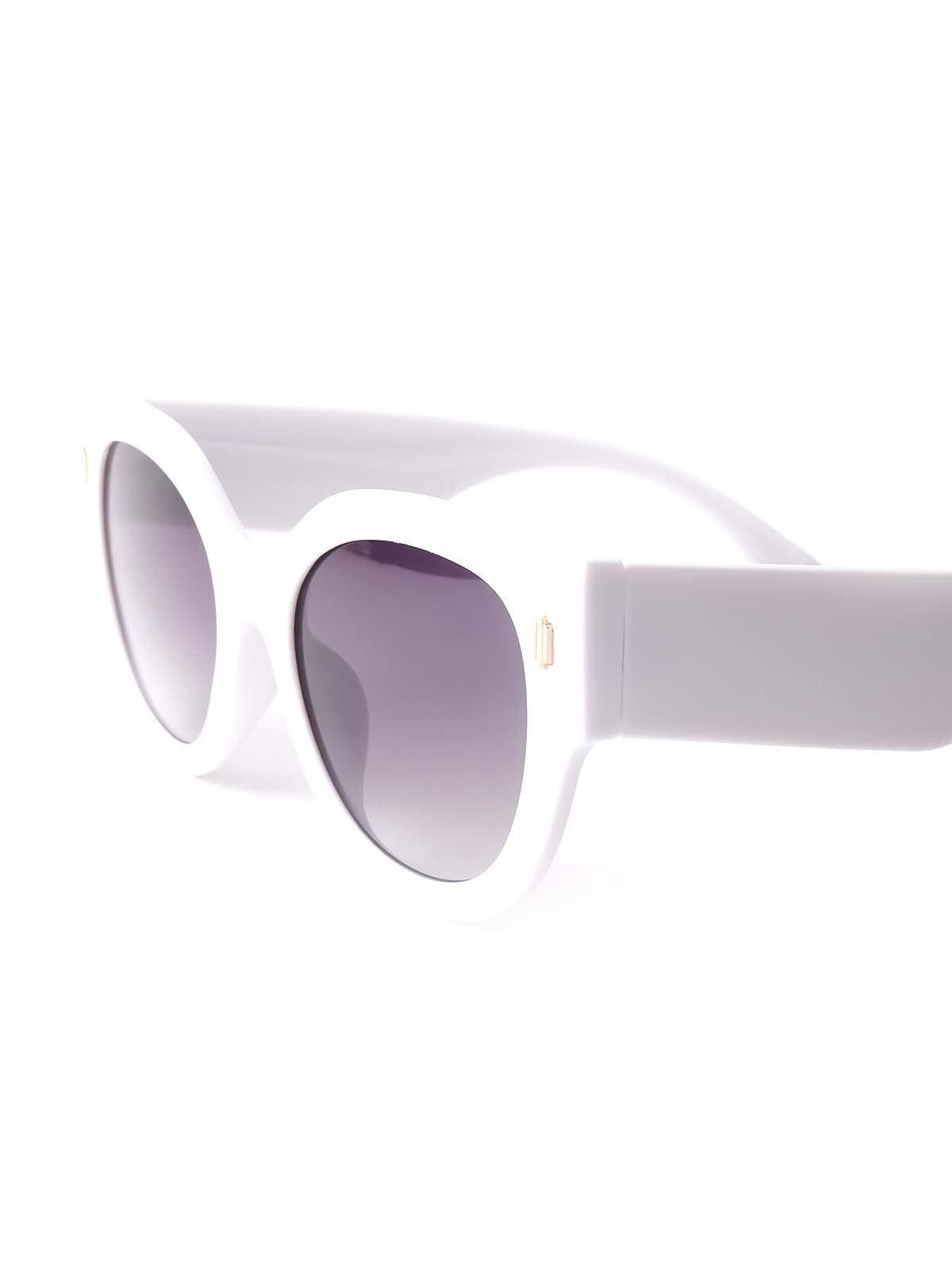 You're Good to Go Year-round with Stylish White Sunglasses - EZOnTheEyes