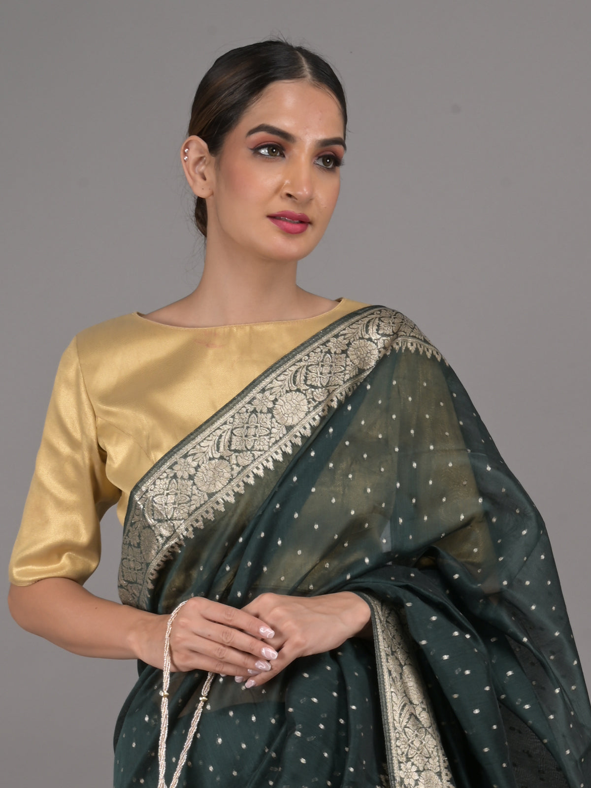 Odette Dark Green Silk Blend Woven Saree With Unstitched Blouse For Women