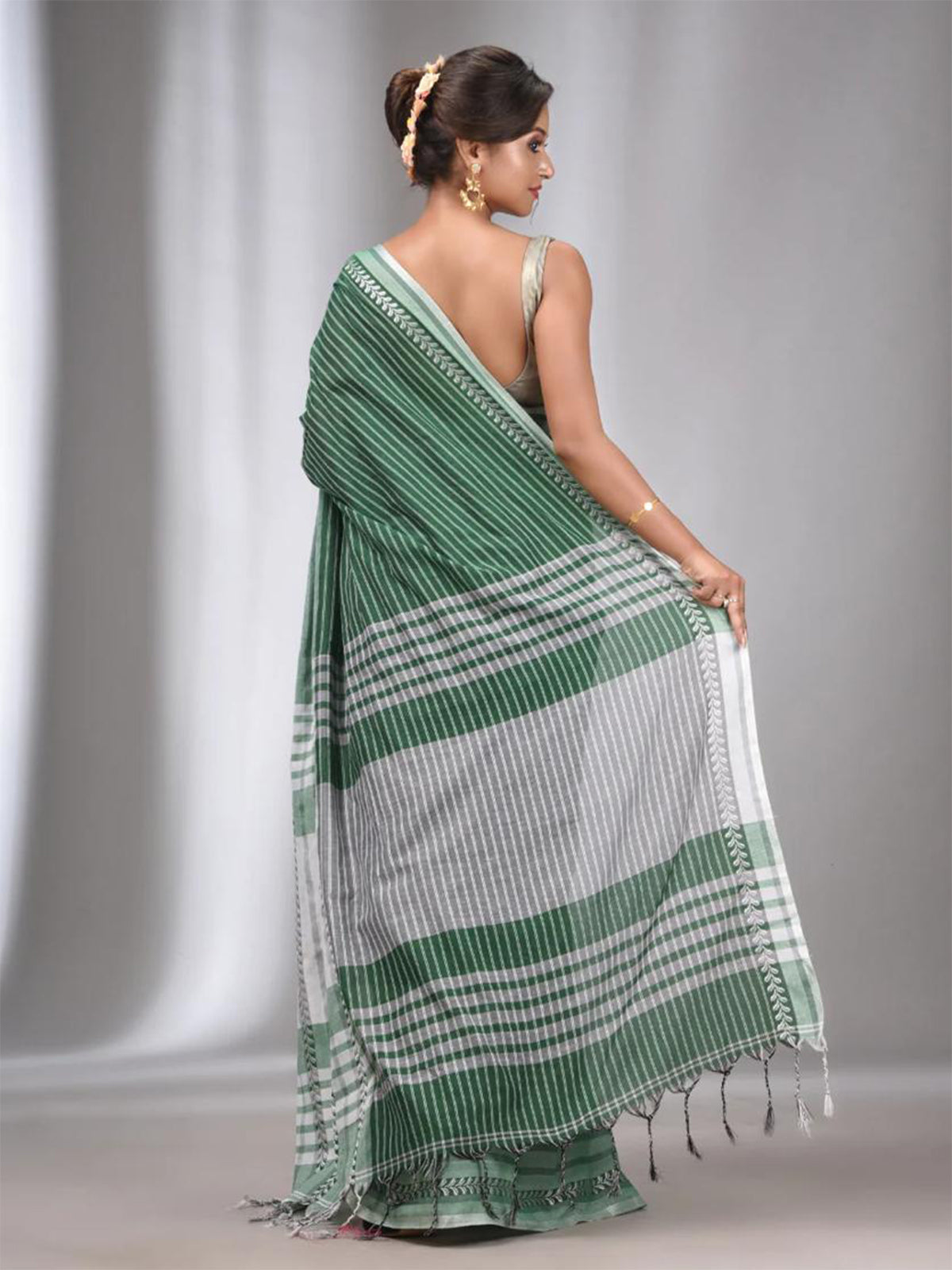Odette Green Cotton Saree With Unstitched Blouse For Women