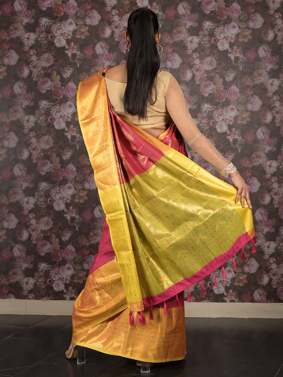 Odette Magenta Silk Blend Woven Saree with Unstitched Blouse for Women