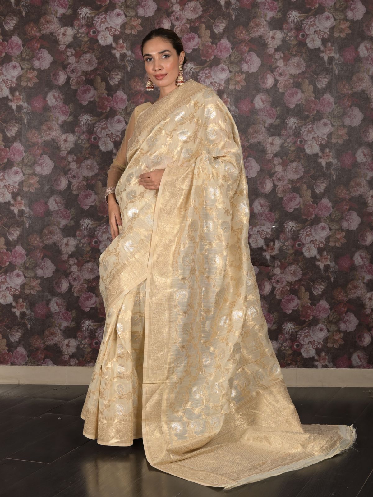 Odette Cream Cotton Blend Woven Saree with Unstitched Blouse for Women