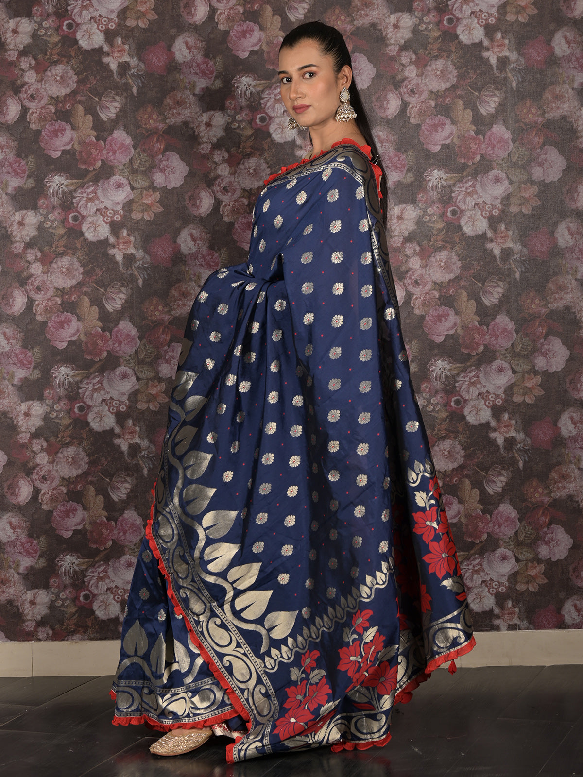 Odette Dark Blue Woven Silk Blend Saree With Unstitched Blouse For Women