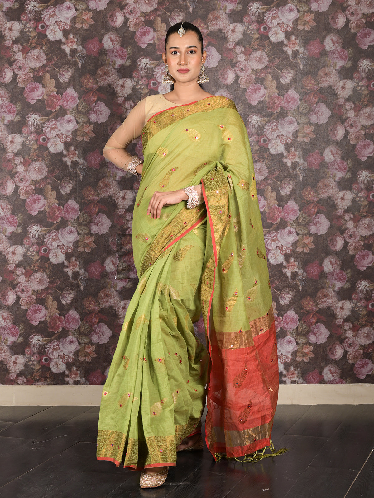 Odette Olive Green Woven Cotton Silk Blend Saree With Unstitched Blouse For Women