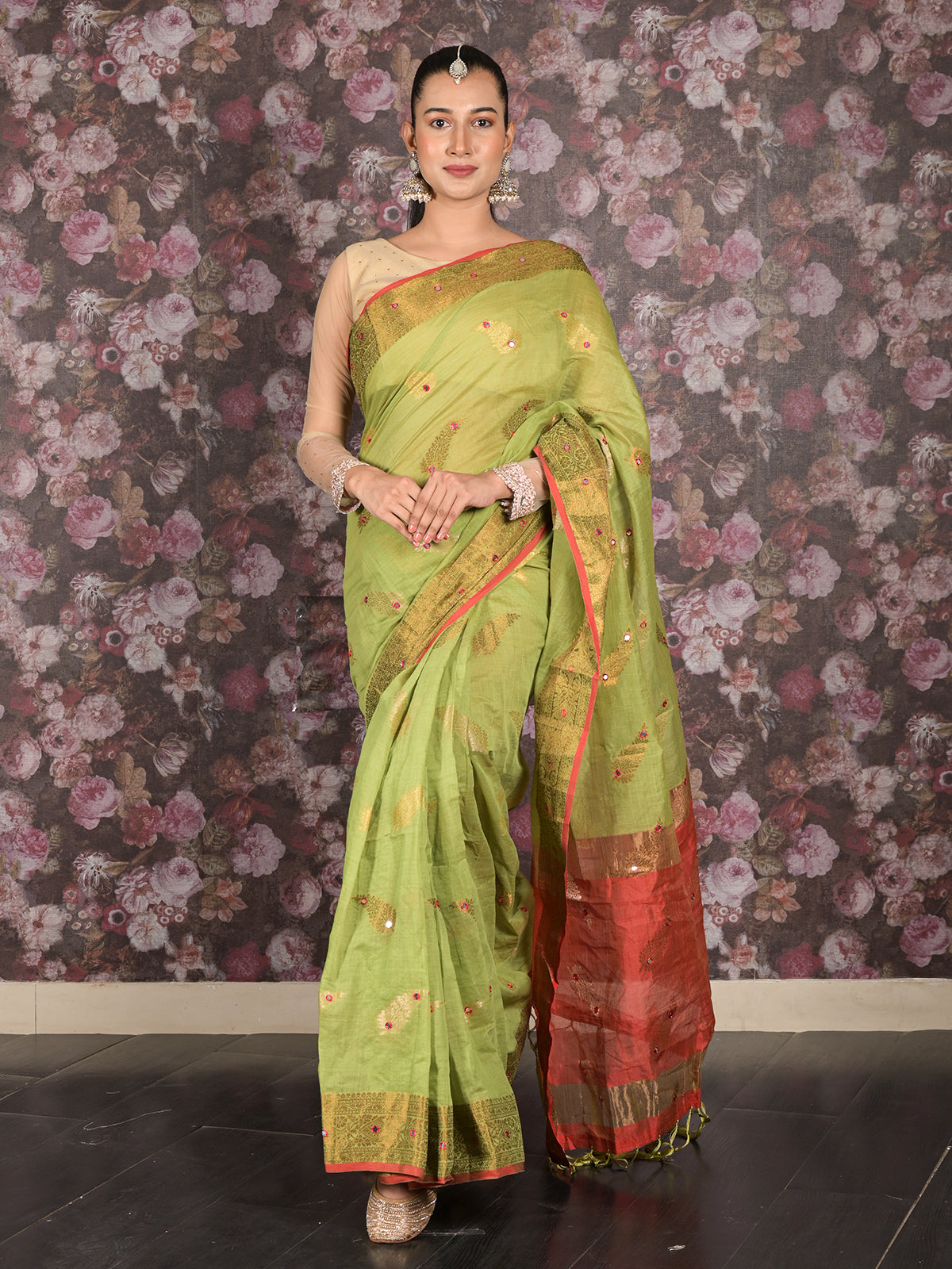 Odette Olive Green Woven Cotton Silk Blend Saree With Unstitched Blouse For Women