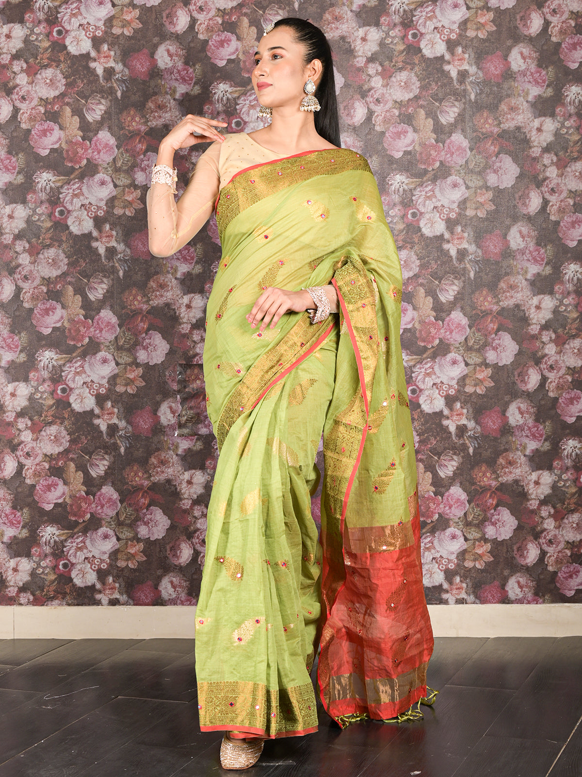 Odette Olive Green Woven Cotton Silk Blend Saree With Unstitched Blouse For Women