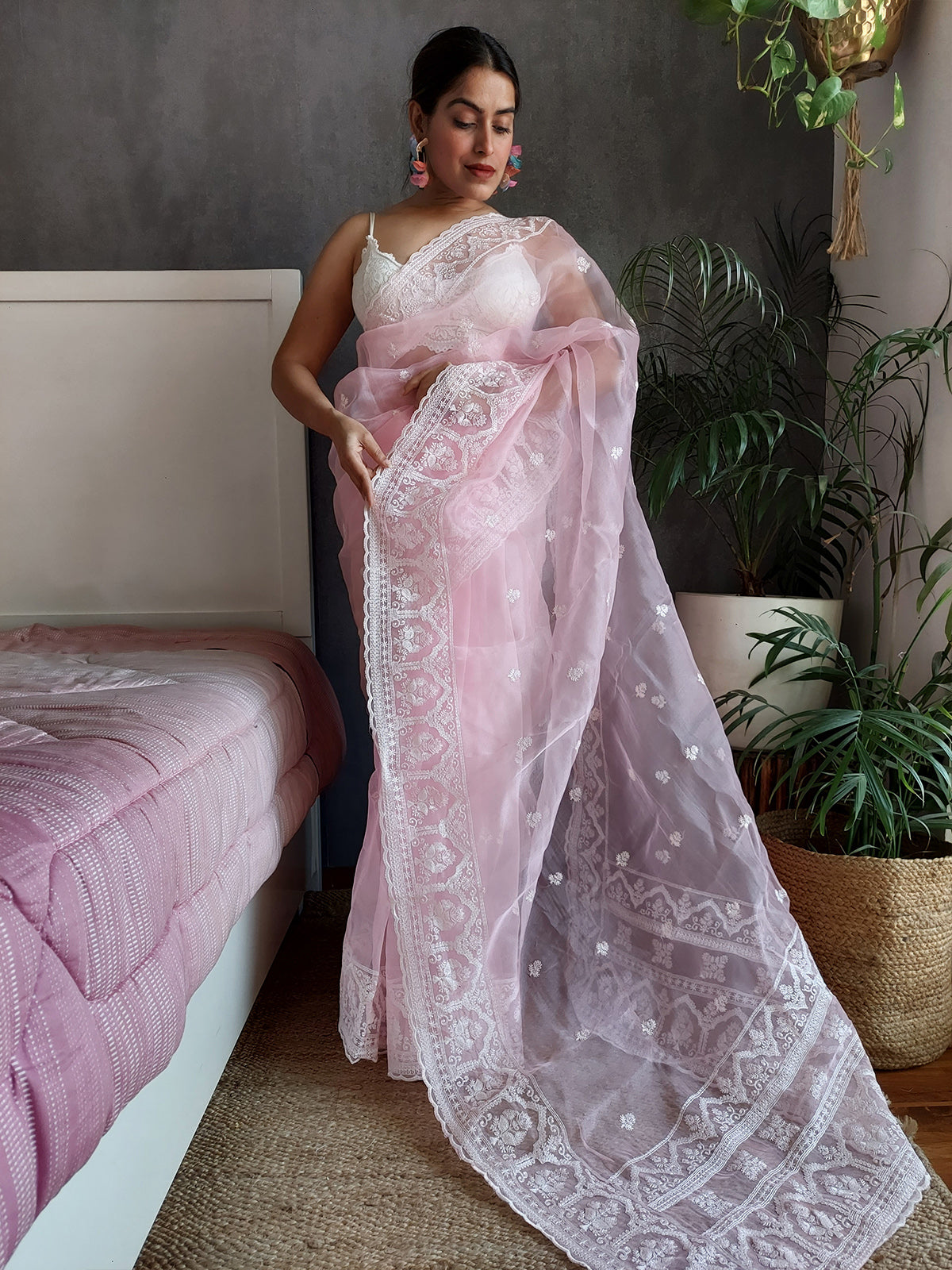 Foil Printed Organza Saree in Pink : SUF10270