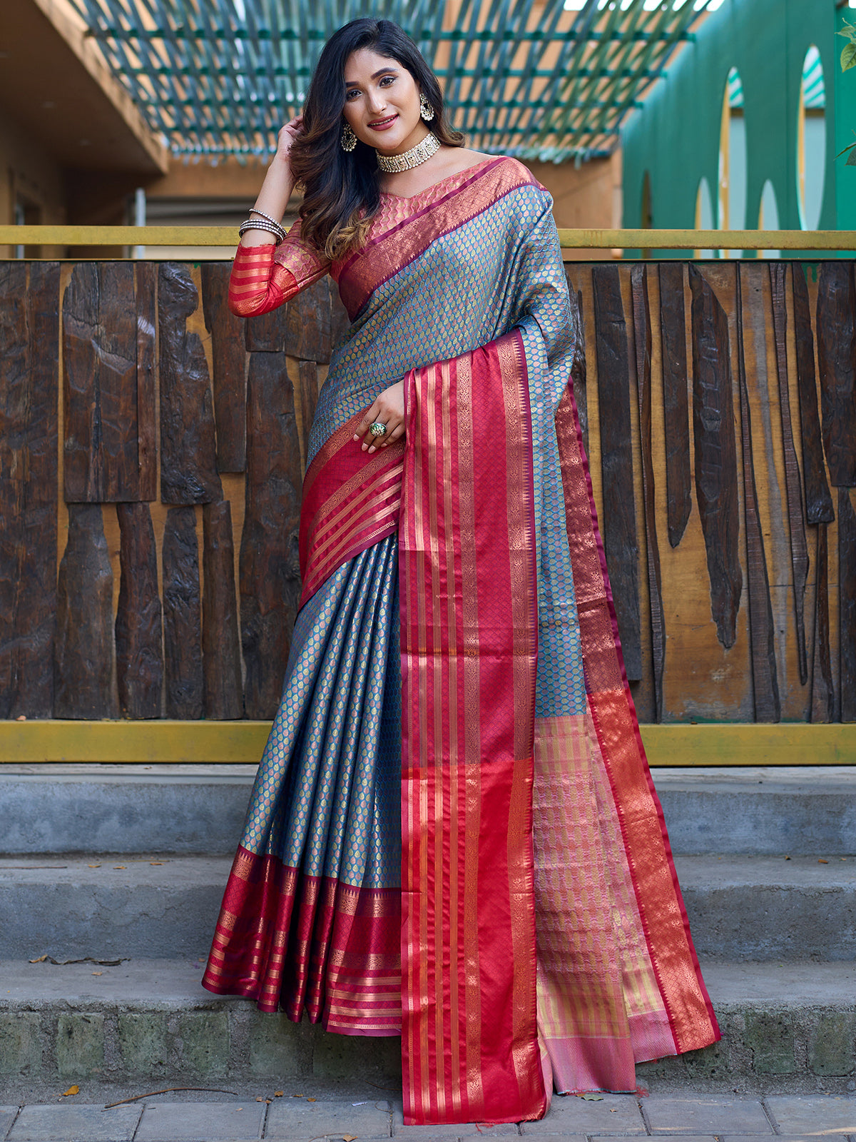 Odette Grey Silk  Saree with unstitched Blouse For Women