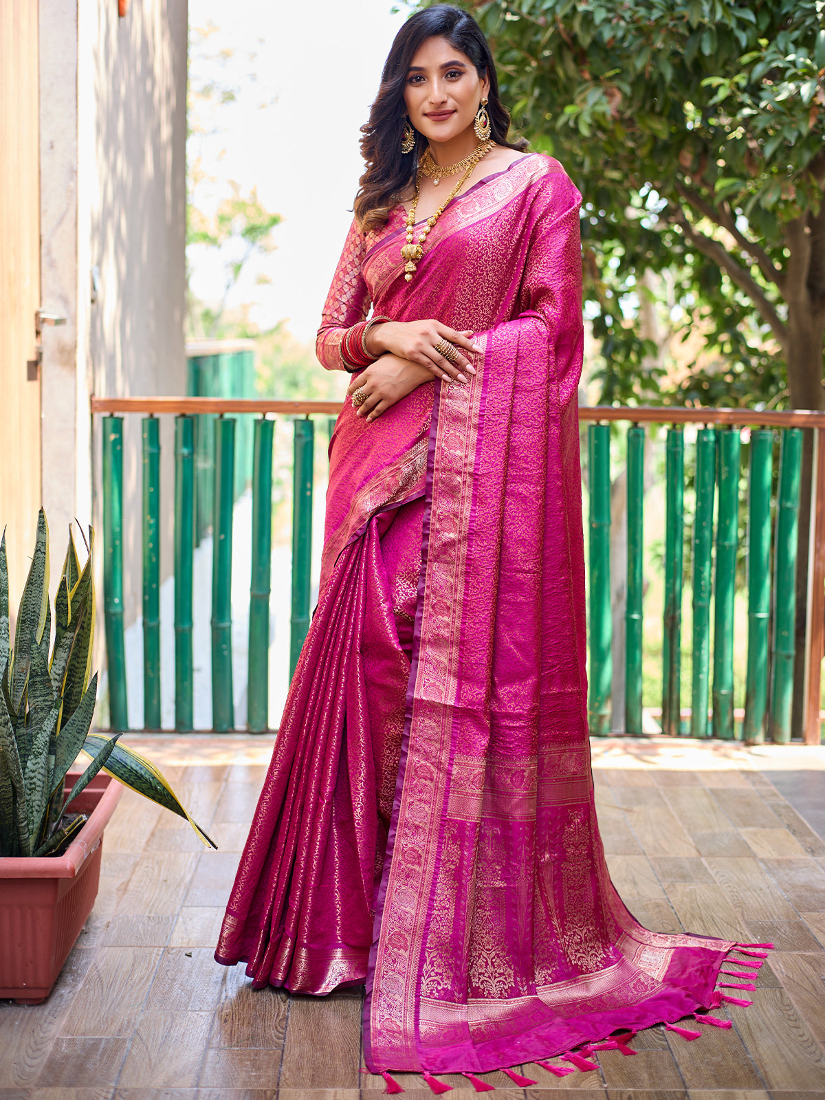 Evanescent Dark Pink Soft Silk Saree With Seraglio Blouse Piece –  LajreeDesigner