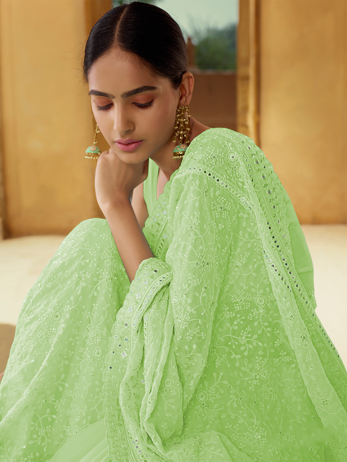 Green Georgette Saree With Unstitched Blouse