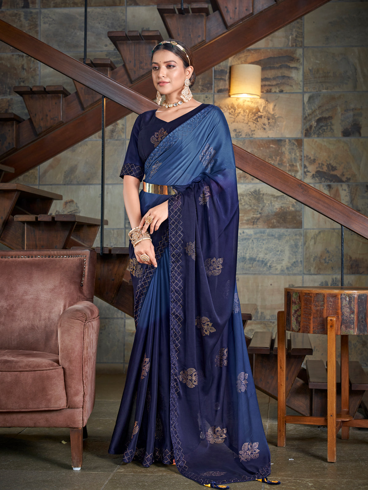 30 Contrast Blouse Designs For Blue Silk Saree | Blue silk saree, Contrast  blouse, Silk sarees