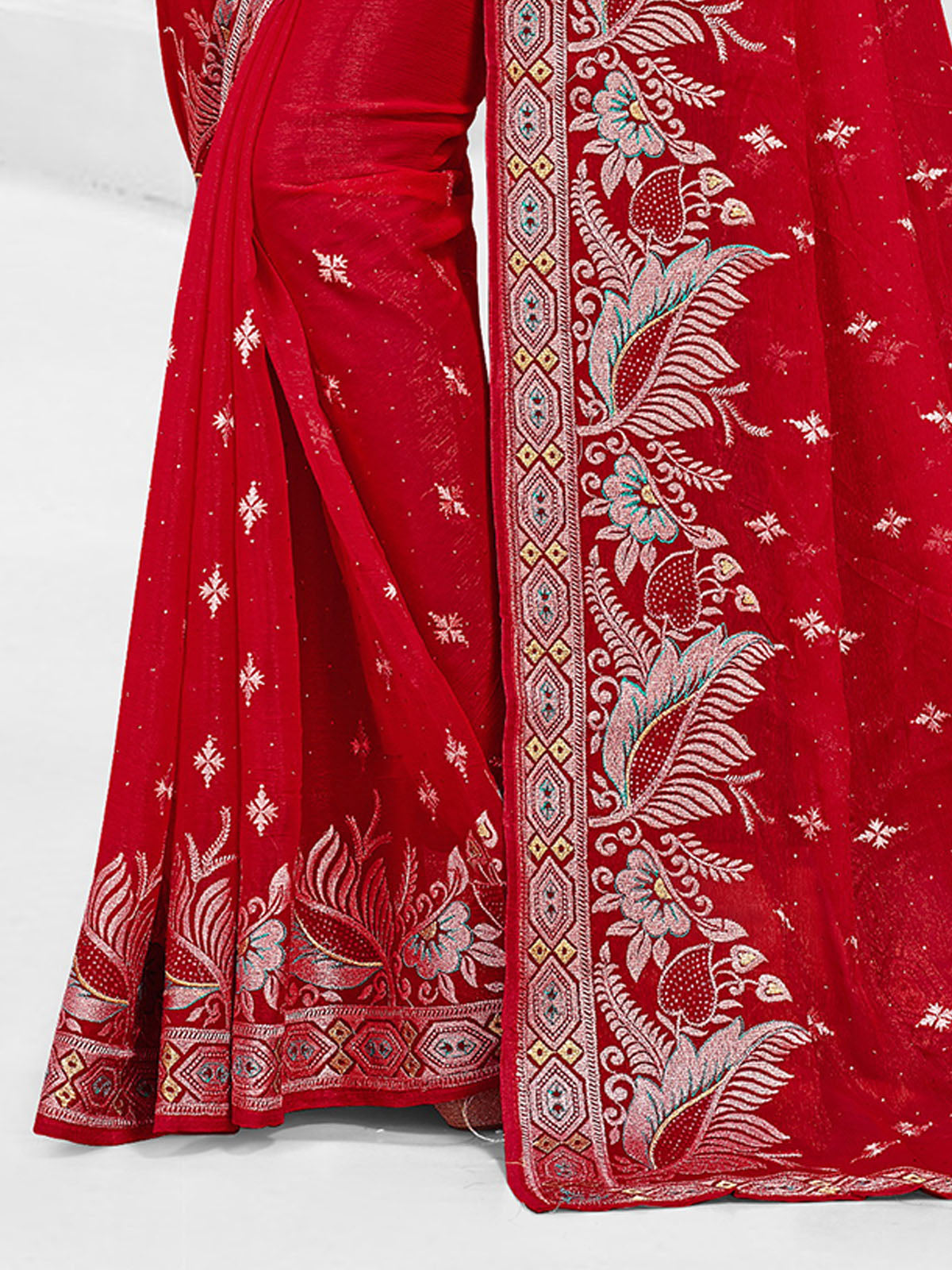 Red Festive Saree With Unstitched Blouse