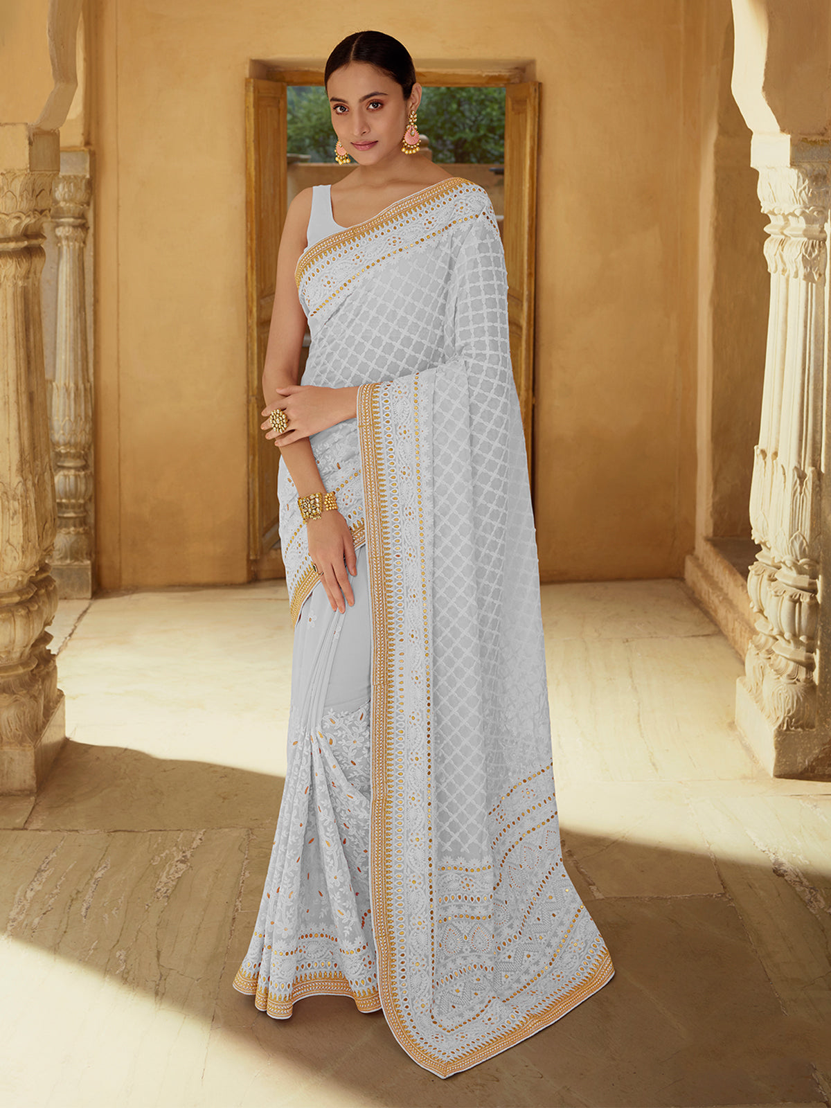 Grey Georgette Saree With Unstitched Blouse