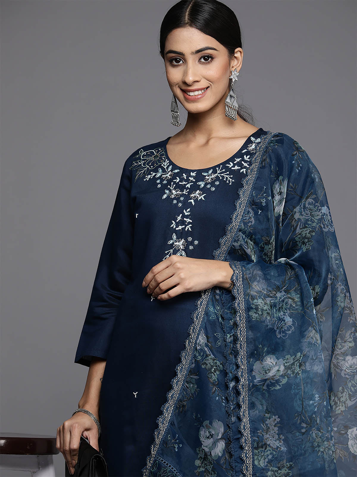 Women'S Dark Blue Straight Stitched Kurta Set