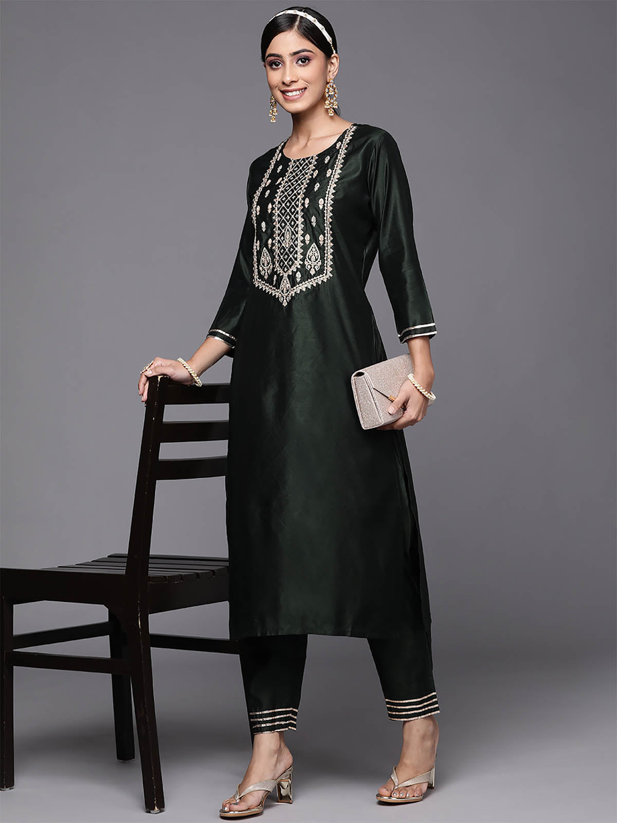 Odette Women Green Embroidred Straight Stitched Kurta Trouser Set