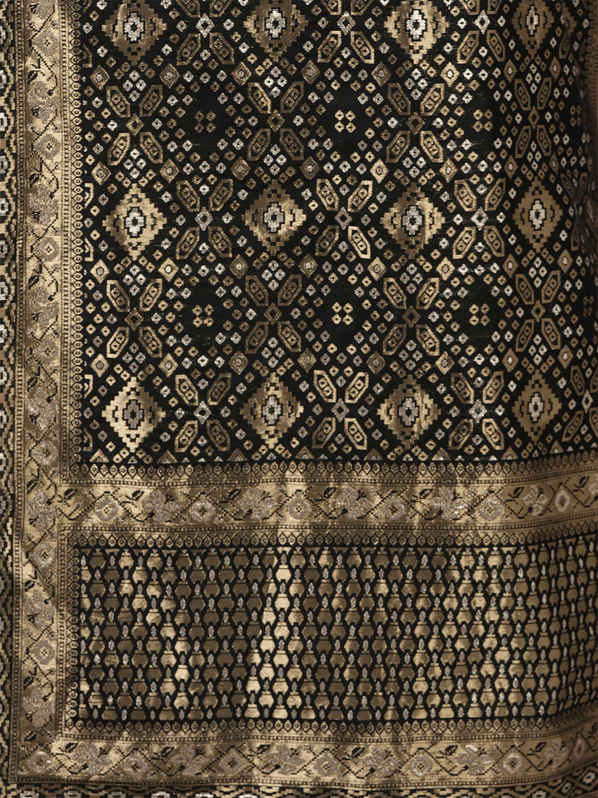 Black And Gold Straight Stitched Kurta