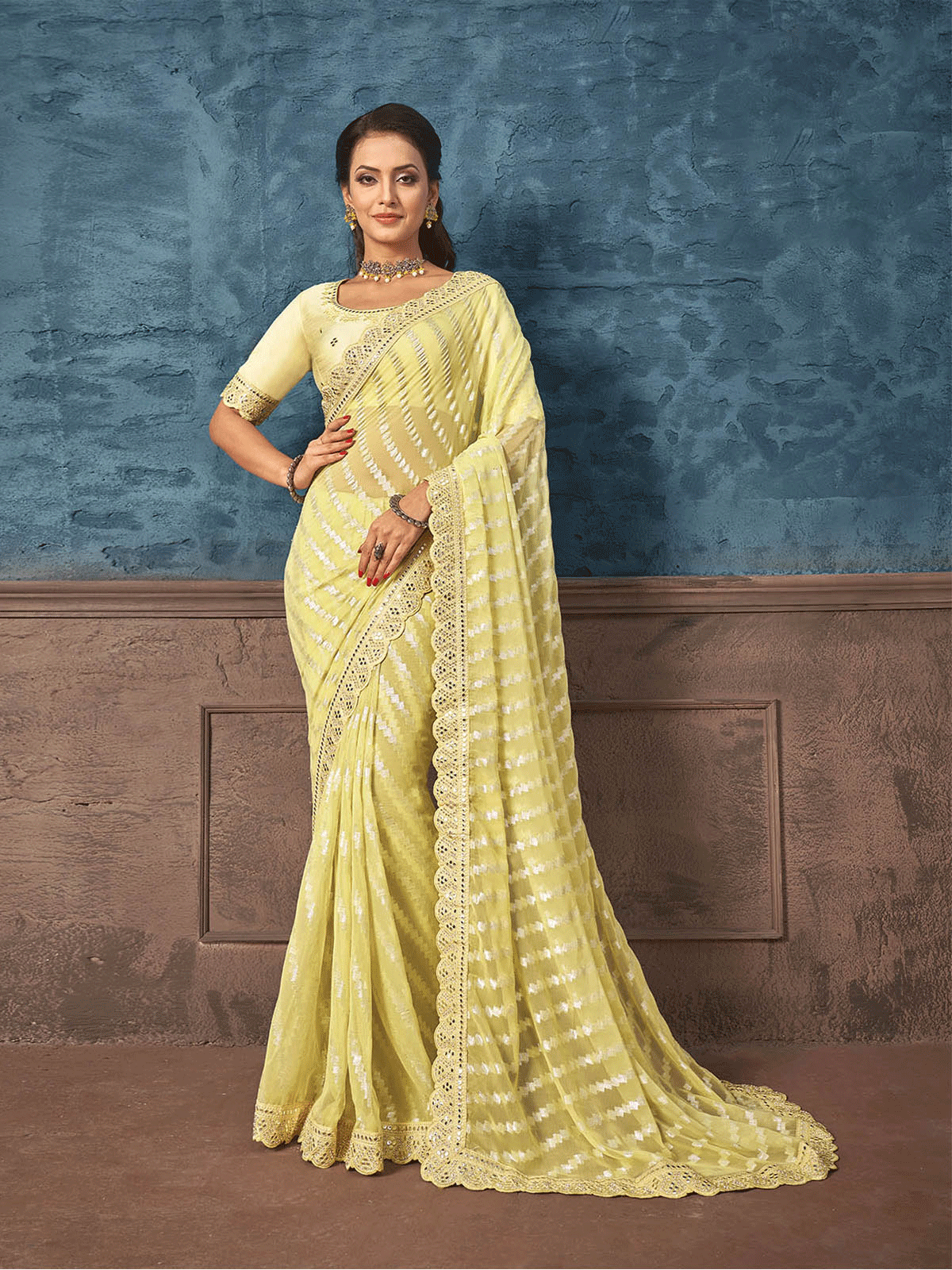 Odette Women Yellow Georgette Printed Saree With Unstitched Blouse