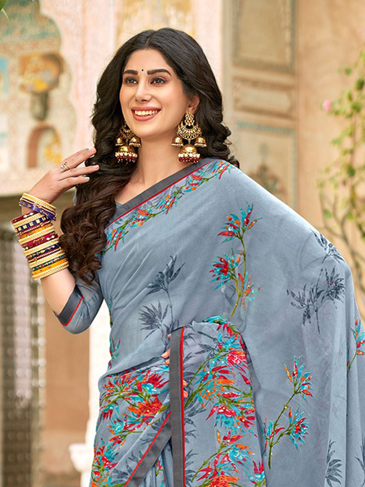 Grey Georgette Floral Printed Saree With Unstitched Blouse
