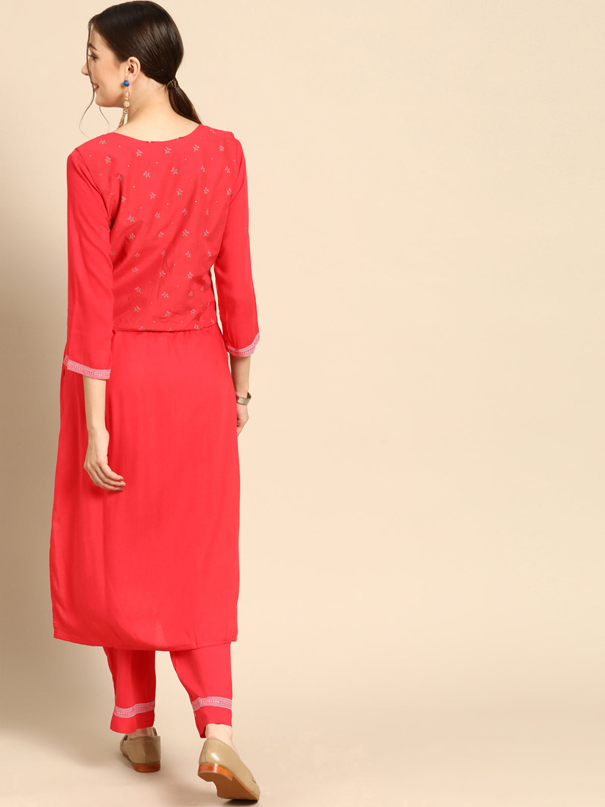Odette Women Pink Foil & Pigment Printed Rayon Stitched Kurta, Trouser & Jacket