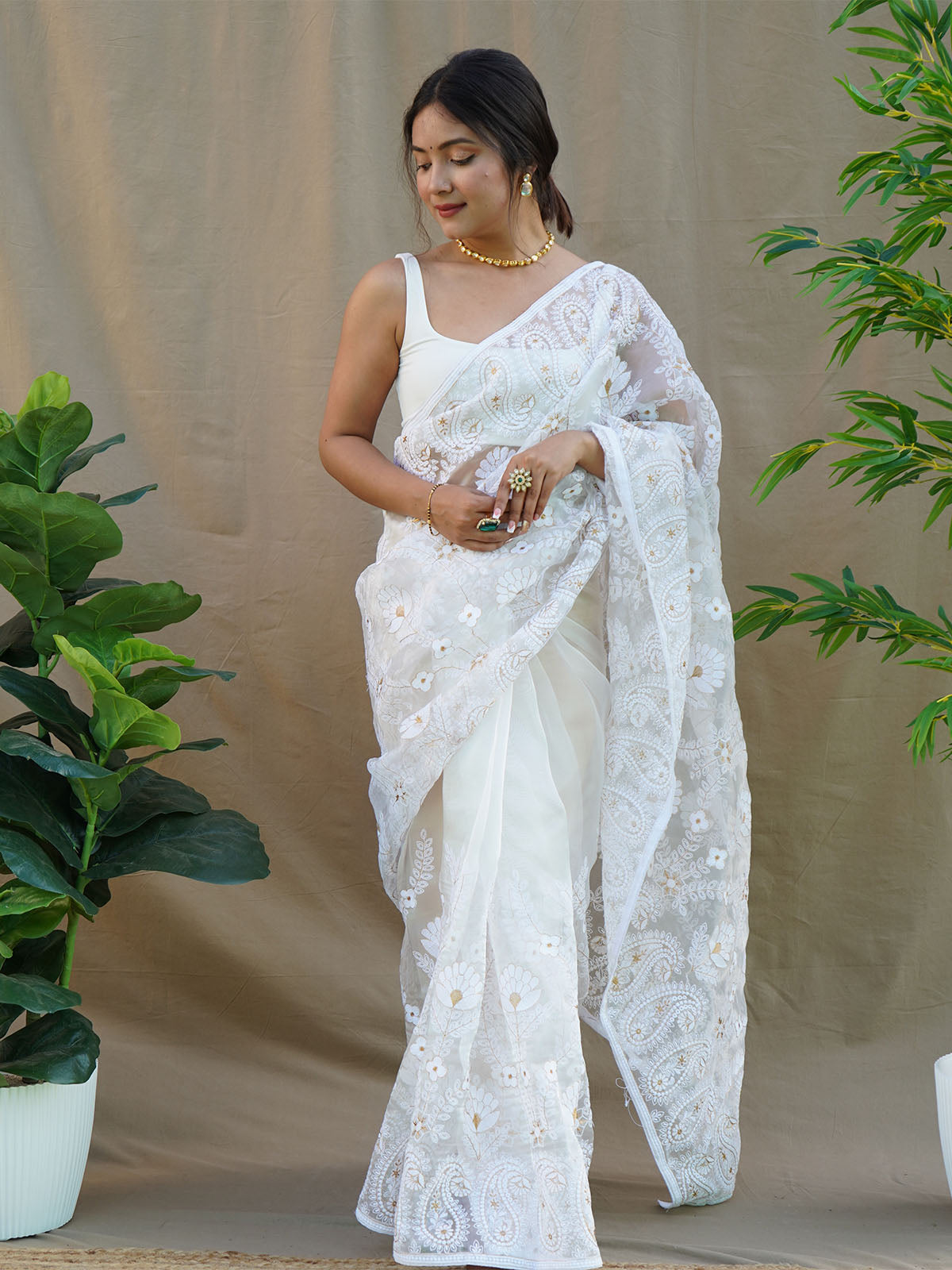Odette Women White Embroidered Organza Silk Saree With Unstitched Blouse