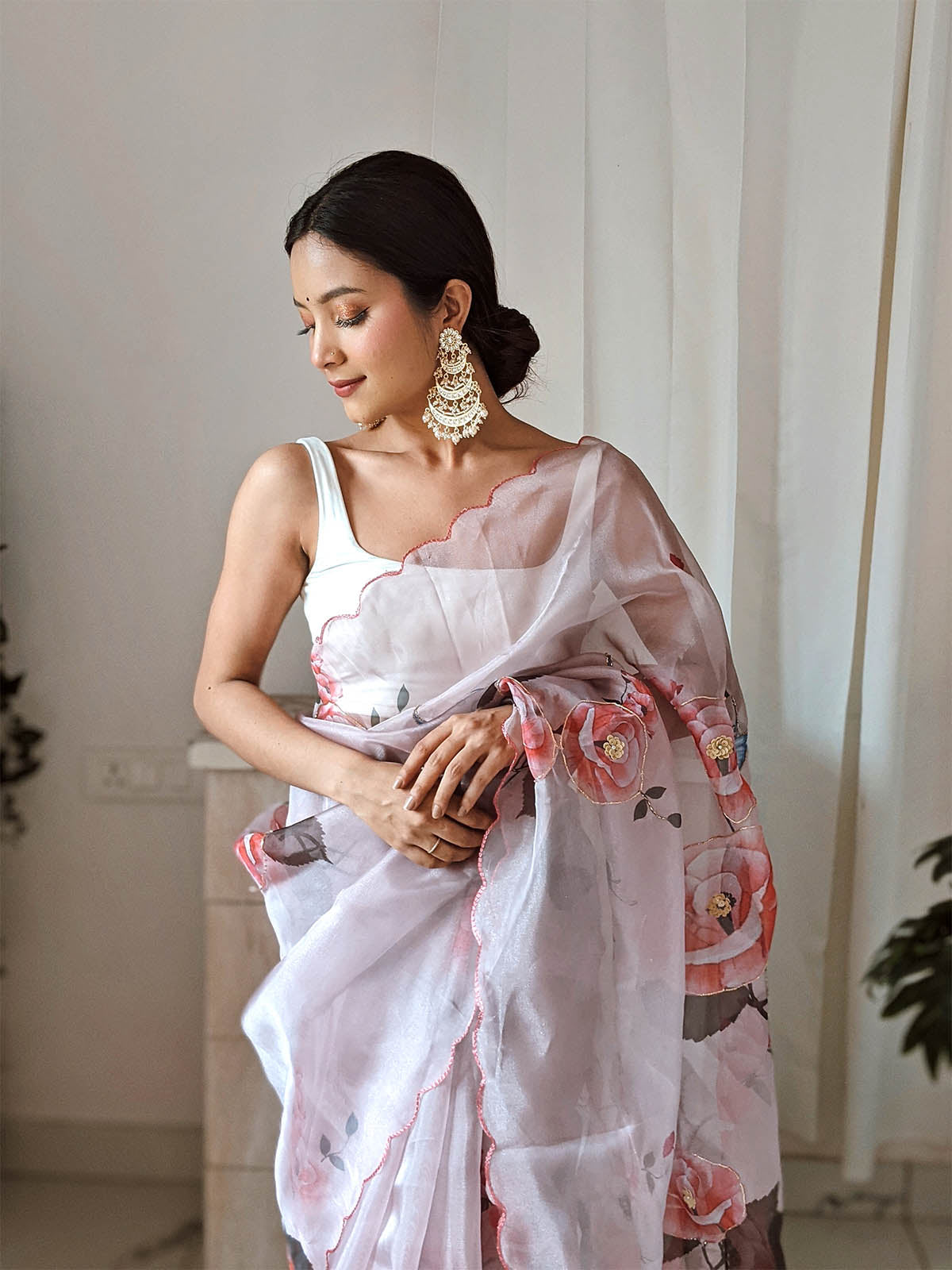 Odette Women Pink Printed Organza Saree With Unstitched Blouse