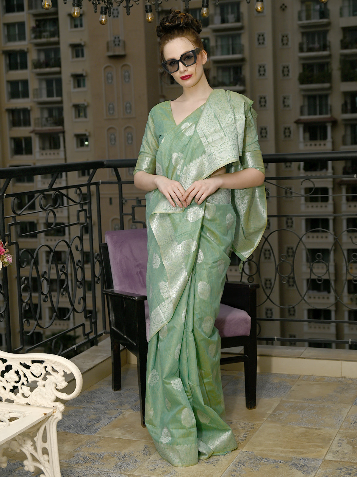 Festive Green Linen Blend Woven Saree With Unstitched Blouse